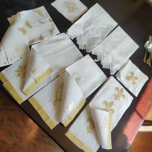Vintage Aimee's Linen Dinner/Cocktail Napkin Set Of 18  NWT